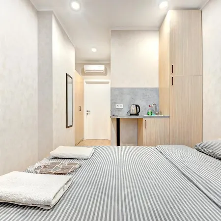 1 Room Apartment Near National Circus Kyiv Exterior photo