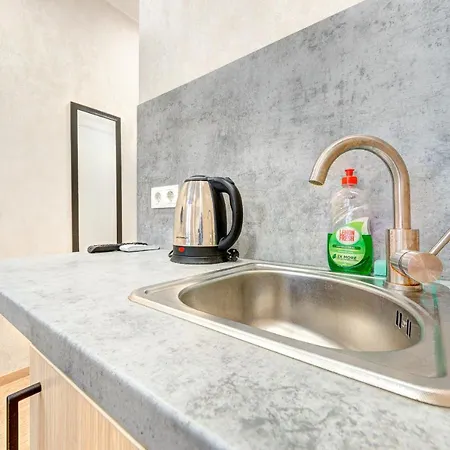 1 Room Apartment Near National Circus Kyiv Exterior photo